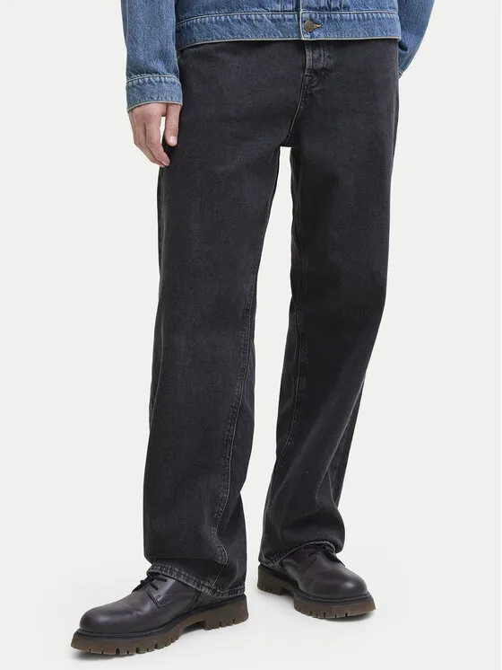 Jeans · Schwarz · Regular Fit