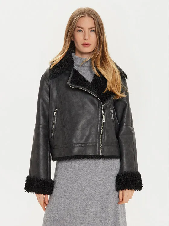 Lederjacke · Schwarz