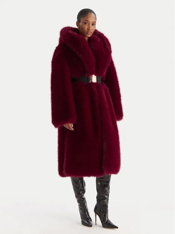 Pelzmantel · Dunkelrot