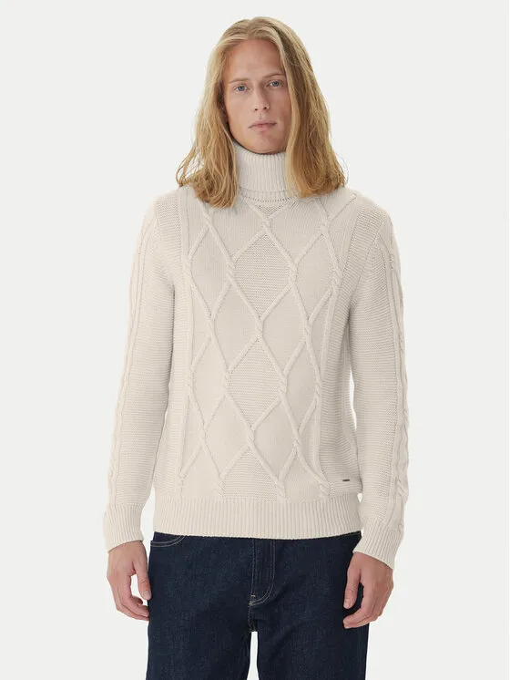 Rollkragenpullover · Beige