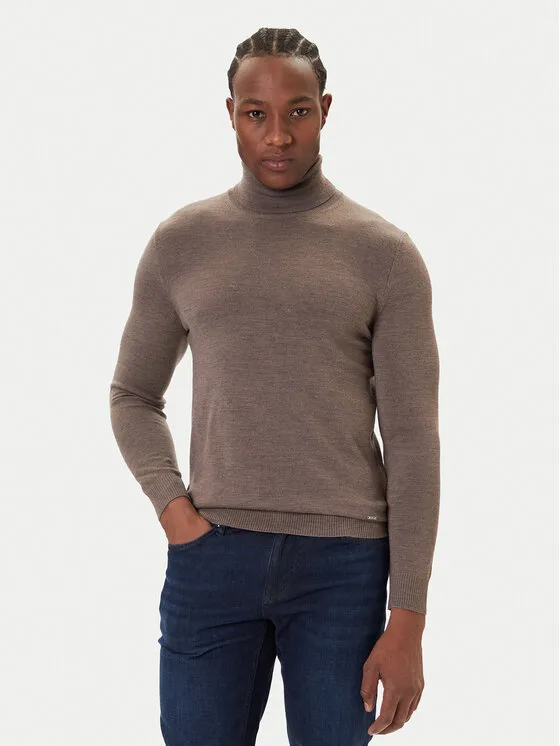 Rollkragenpullover · Braun