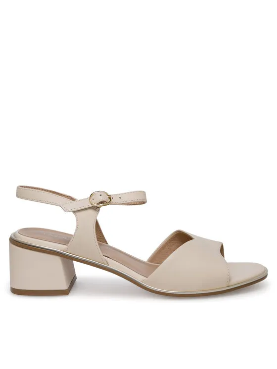 Sandalen · Beige · 5 cm