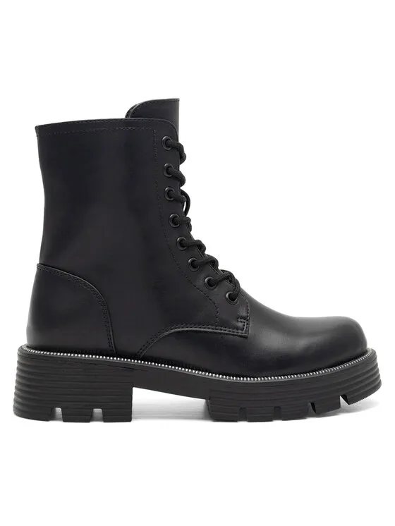 Schnürschuhe · Schwarz