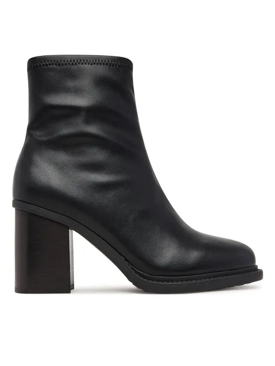 Stiefeletten · Schwarz