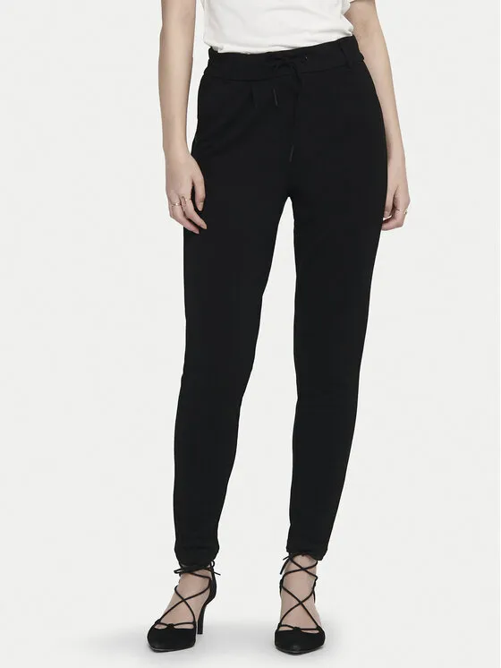 Stoffhose · Schwarz · Regular Fit