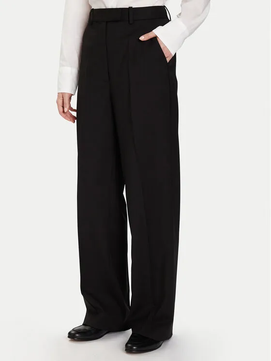 Stoffhose · Schwarz · Regular Fit