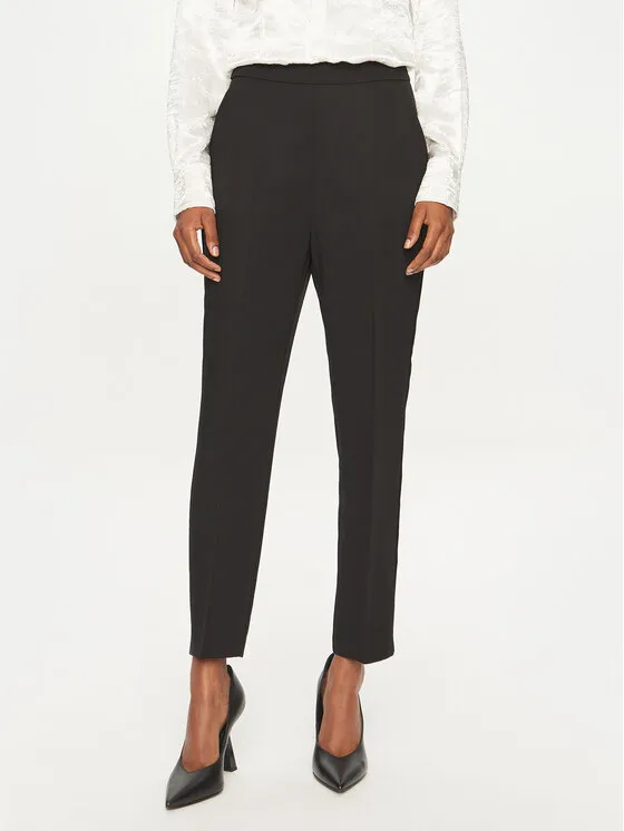 Stoffhose · Schwarz · Regular Fit