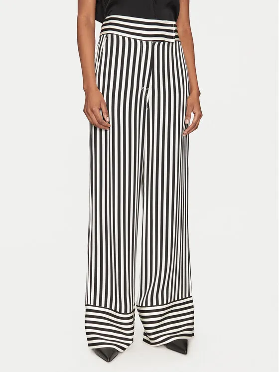 Stoffhose · Schwarz · Regular Fit