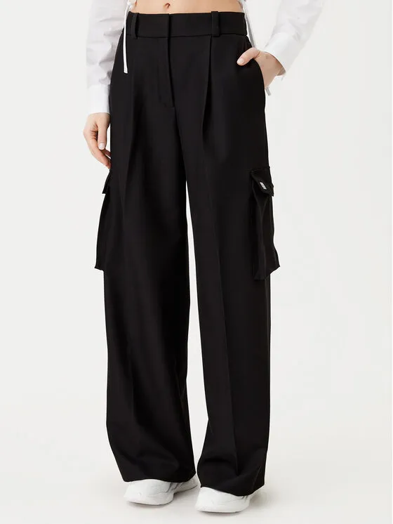 Stoffhose · Schwarz · Regular Fit