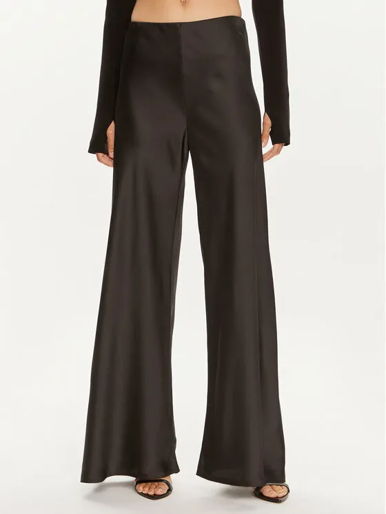 Stoffhose · Schwarz · Regular Fit