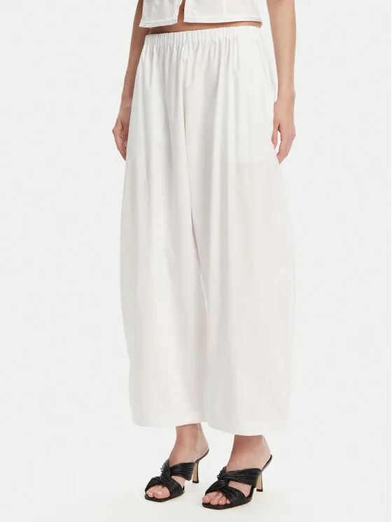 Stoffhose · Weiß · Relaxed Fit