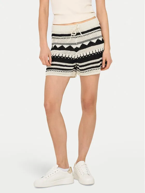 Stoffshorts · Schwarz