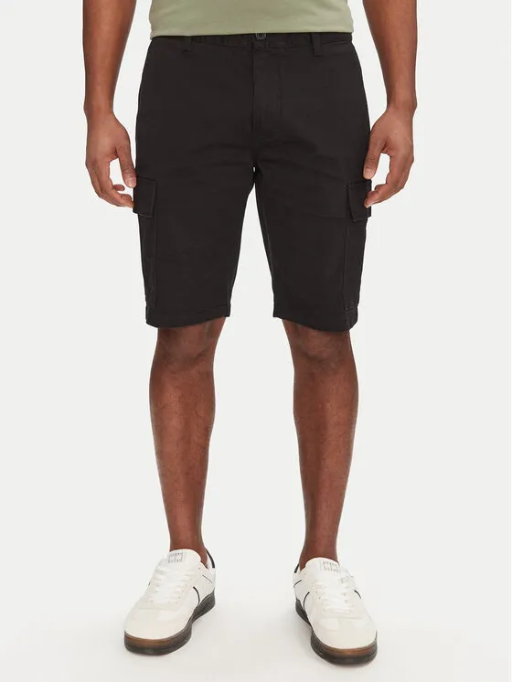 Stoffshorts · Schwarz