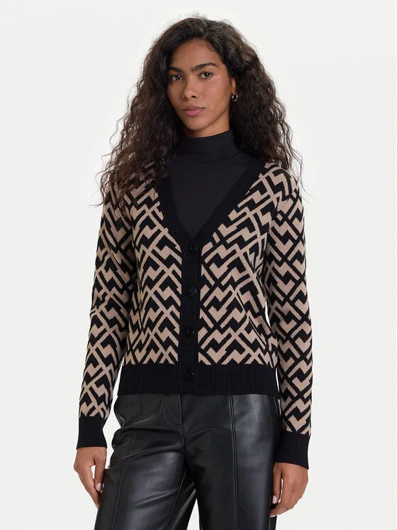 Strickjacke · Schwarz · Regular Fit