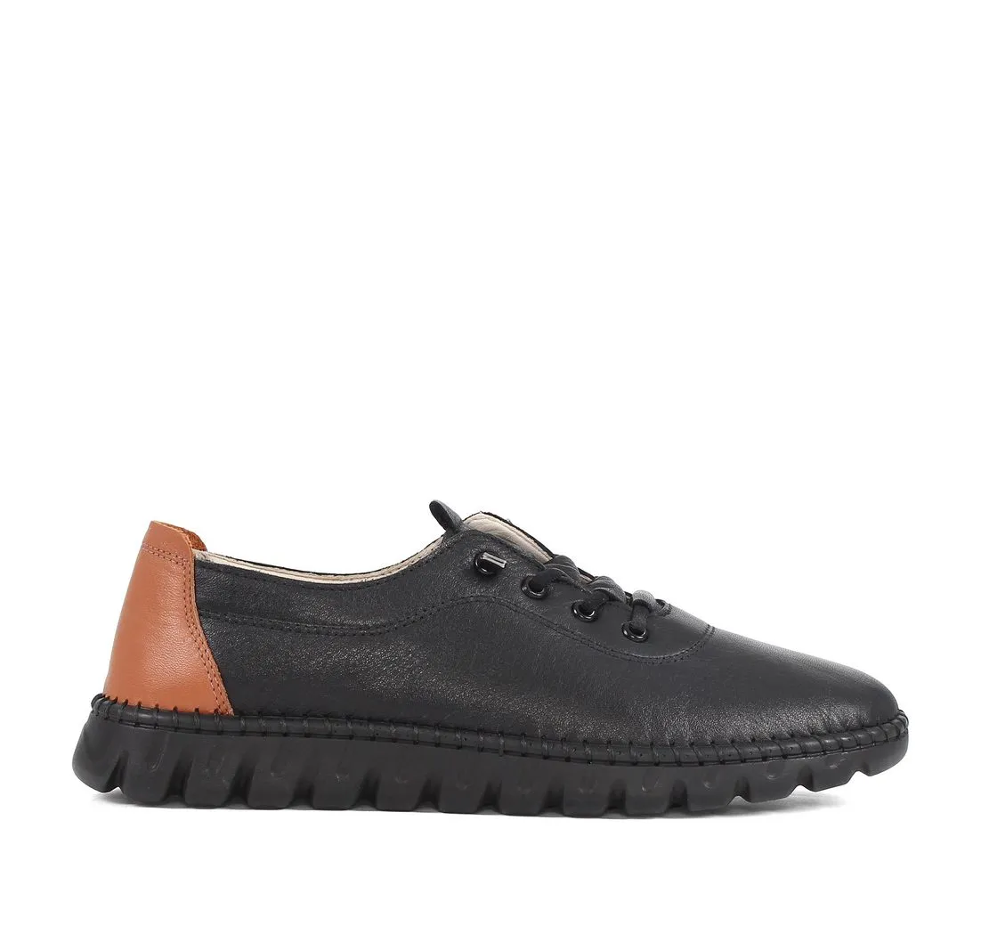 CELAL GÜLTEKIN 664-25916 Slip-On Sneaker Schwarz mit brauner Ferse, extra leichte Sohle