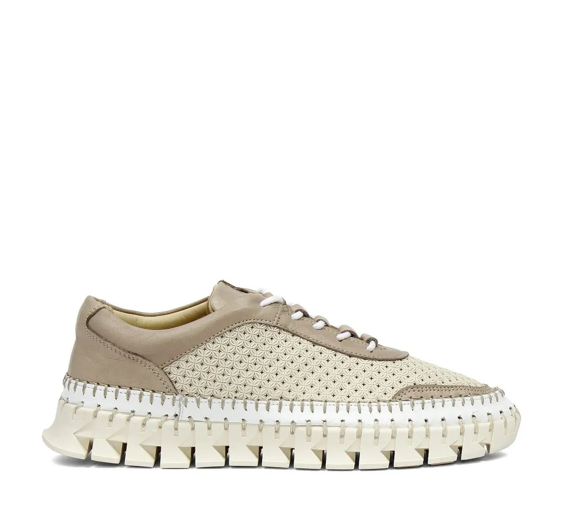 CELAL GÜLTEKIN 759-33502 Sneaker Beiger Leder-Sneaker mit cognacfarbenen Akzenten