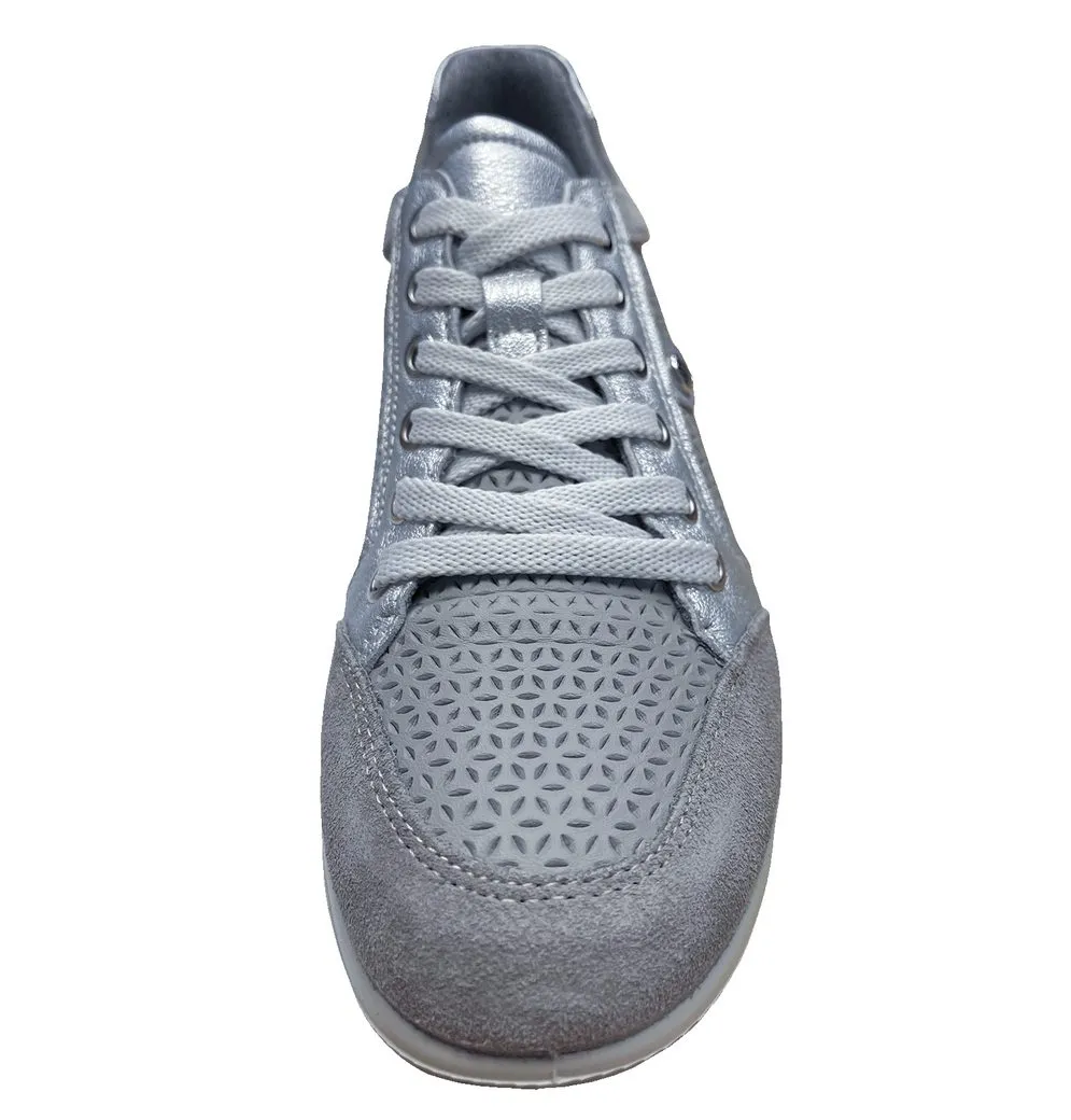 IMAC Sneaker
