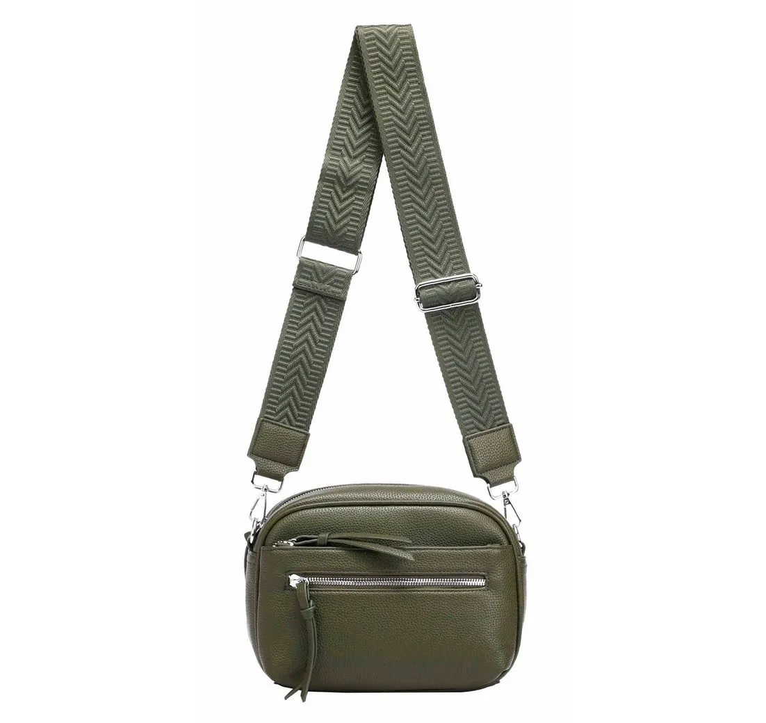 ITALYSHOP24 Schultertasche Damen Umhängetasche Brusttasche Shopper CrossOver Handtasche Crossbody (Spar-Set Clutch-Tasche mit einem breitem Muster Stoffgurt/Umhängeband), Freizeit Damentasche Kosmetiktasche City Bag Henkeltasche Leder Optik