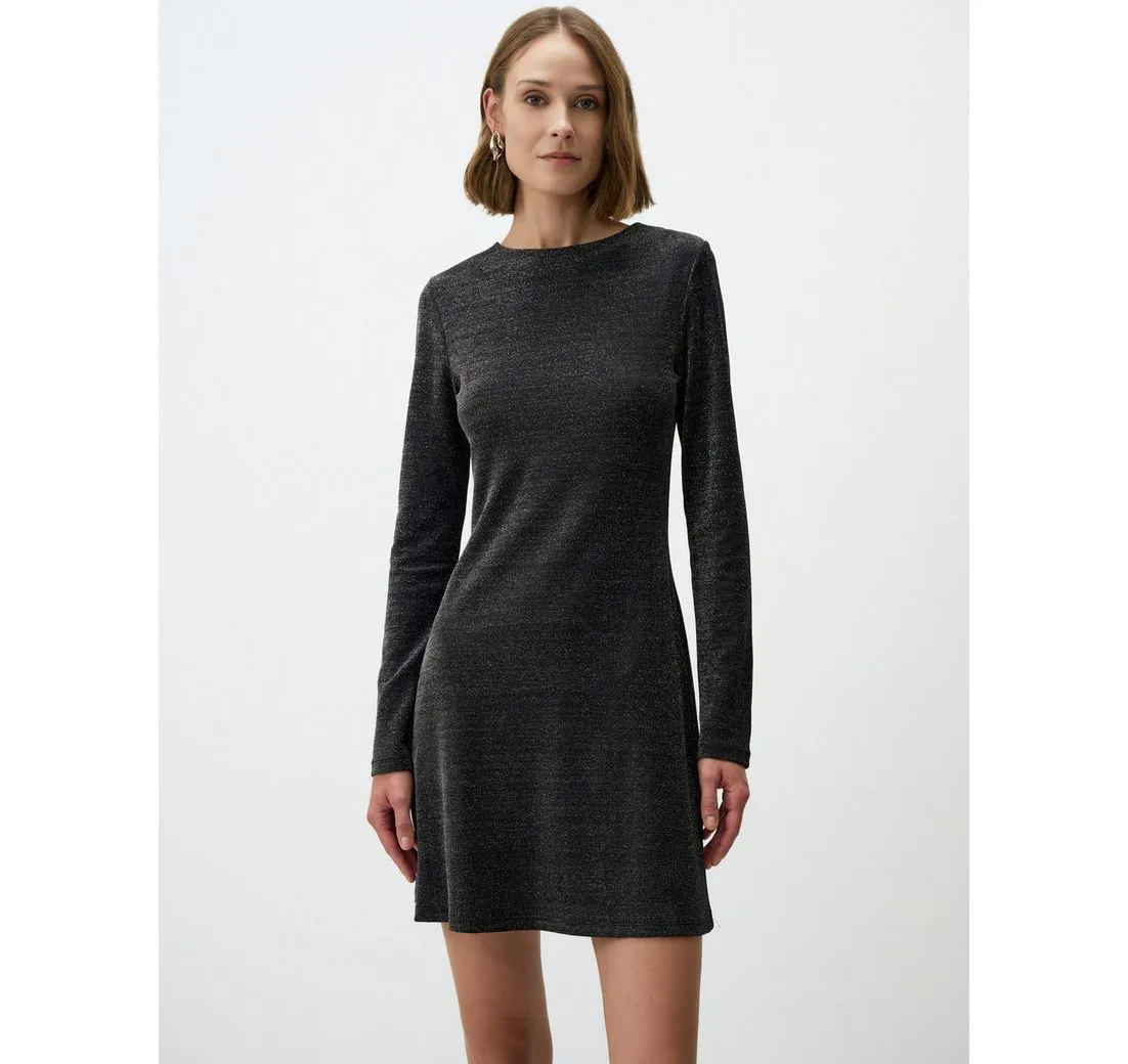 JIMMY KEY Midikleid Schmal Geschnittenes Mini-Strickkleid Mit U-Boot-Ausschnitt