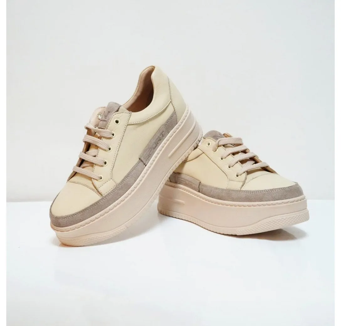 LAMARTA Bequeme Damen Sneaker Leder, Freizeitschuhe, rutschfeste Sneaker
