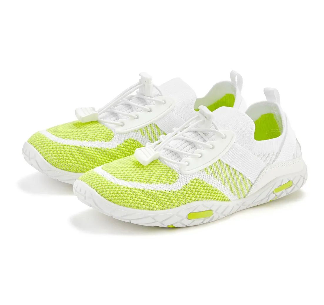 LASCANA Sneaker Freizeitschuh, Halbschuh superleicht, flache flexible Sohle VEGAN