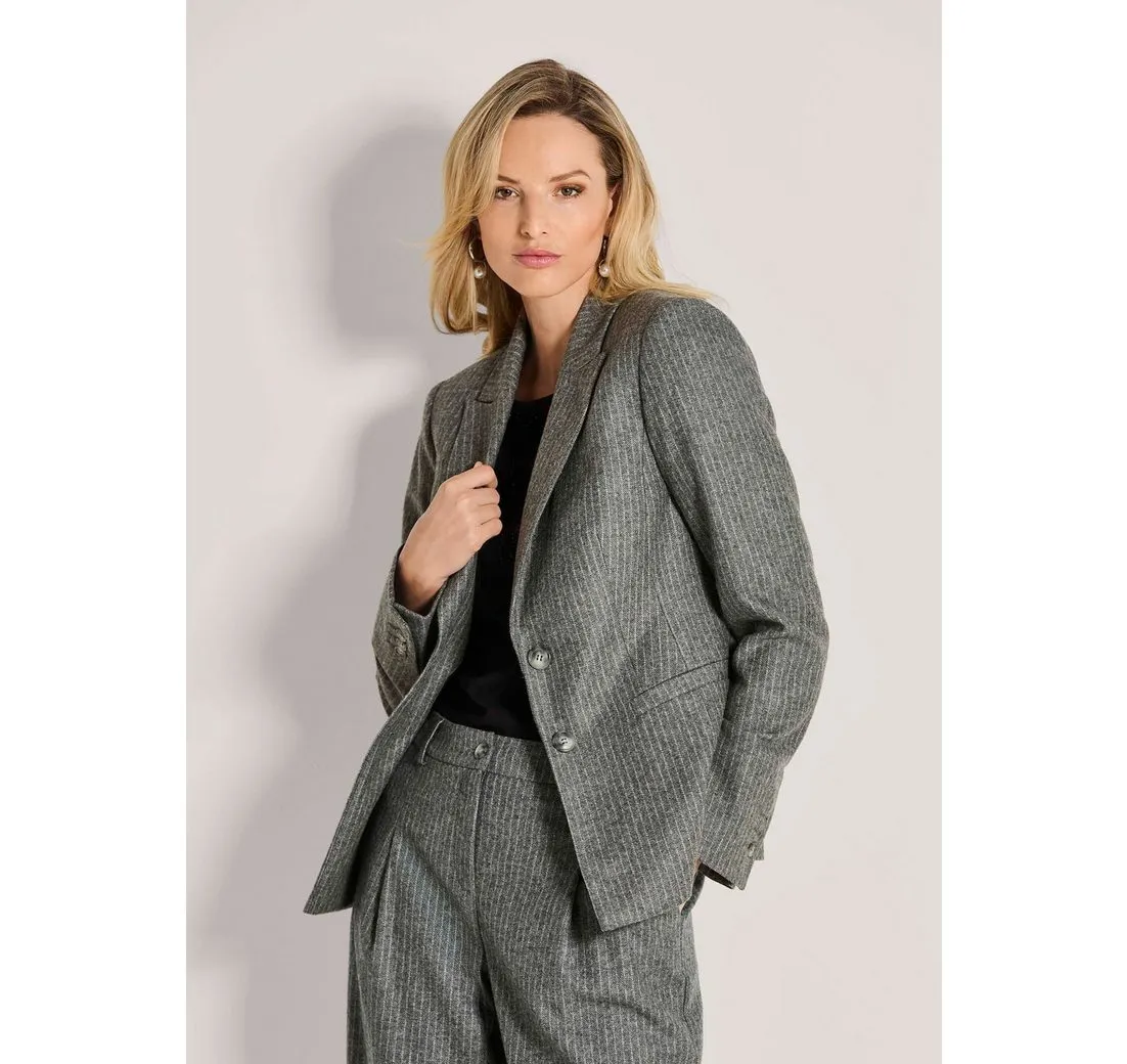 MADELEINE Kurzblazer Eleganter Einreiher mit Kreidestreifen