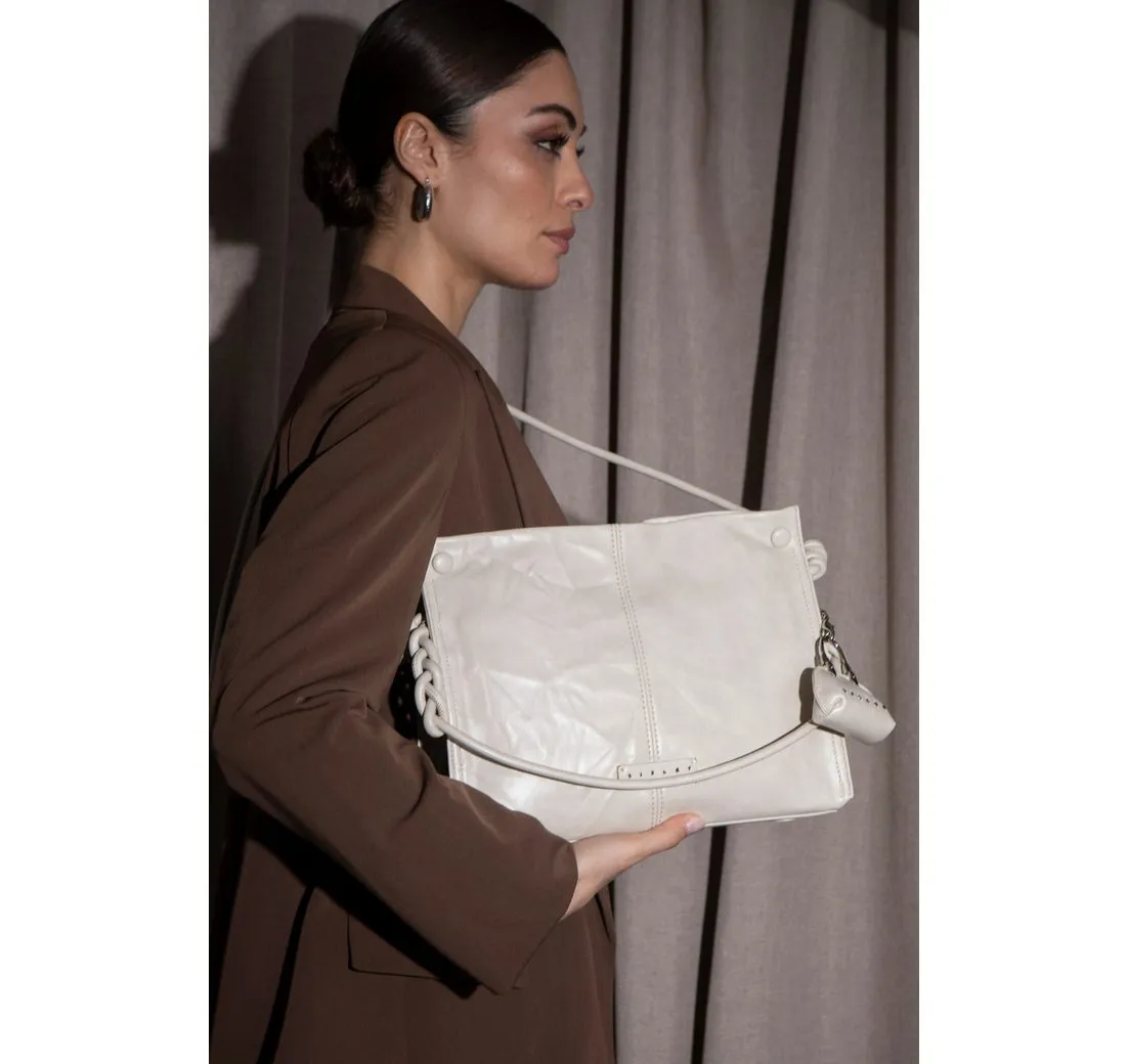 sisley Schultertasche Sisley Shoulder Bag mit Kette