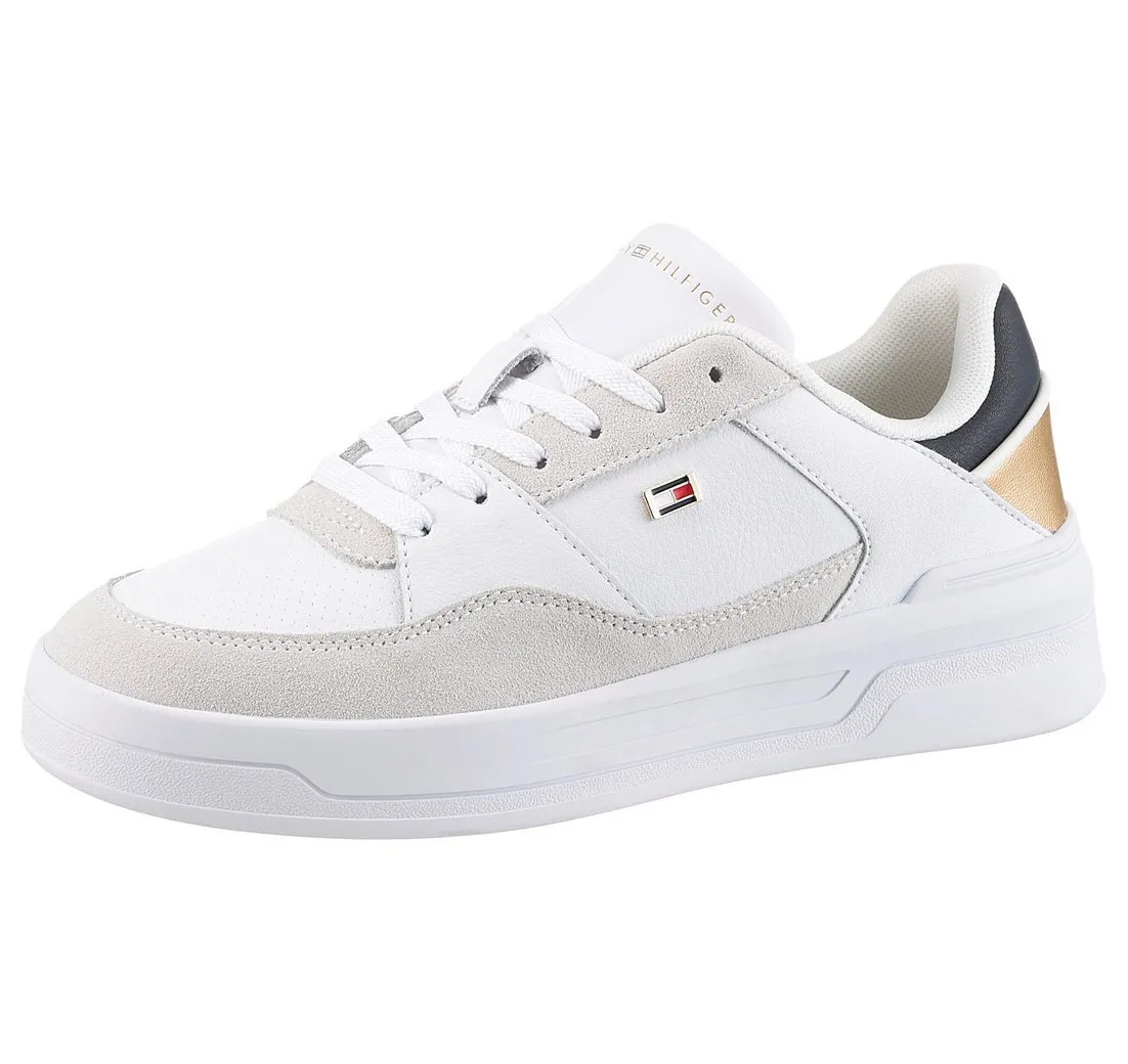 TOMMY HILFIGER ESSENT BASKET SNEAKER METALLIC Plateausneaker, Freizeitschuh, Halbschuh, Schnürschuh mit seitlicher Logoflagge