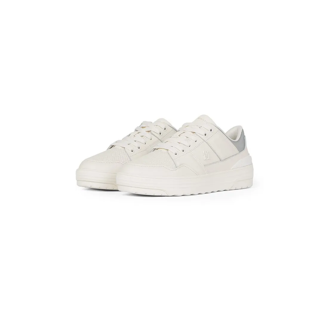 TOMMY HILFIGER FEMININE BASKET SNEAKER Plateausneaker, Schnürschuh, Halbschuh, Freizeitschuh mit gepolstertem Schaftrand