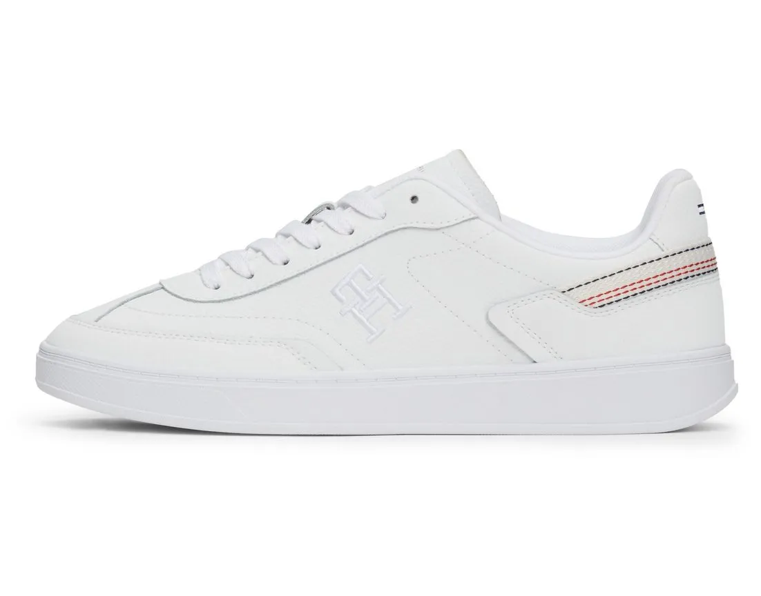 TOMMY HILFIGER TH HERITAGE COURT SNEAKER STRPS Plateausneaker, Freizeitschuh, Halbschuh, Schnürschuh mit seitlichem Monogramm