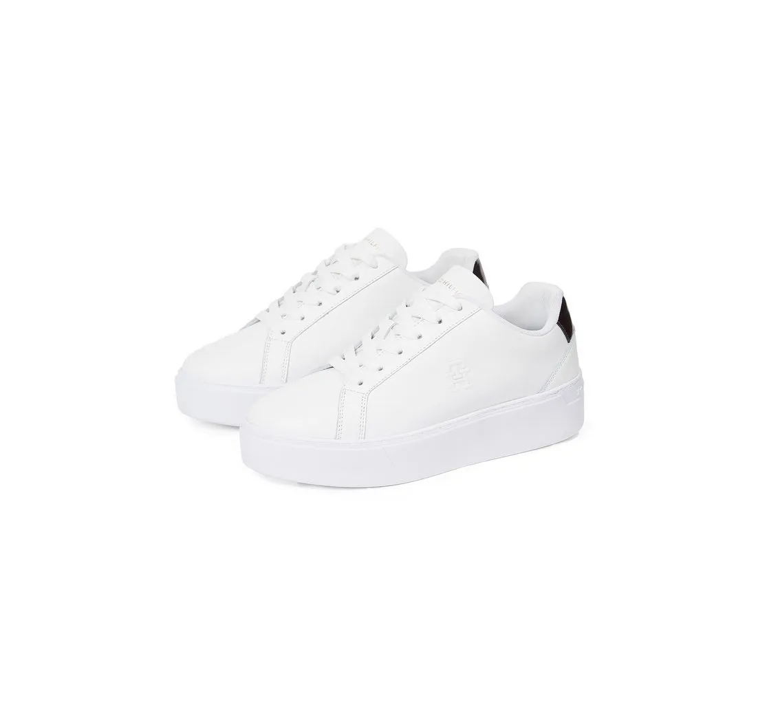 TOMMY HILFIGER TH PLATFORM COURT SNEAKER Plateausneaker, Freizeitschuh, Halbschuh, Schnürschuh, Kontrastbesatz an der Ferse