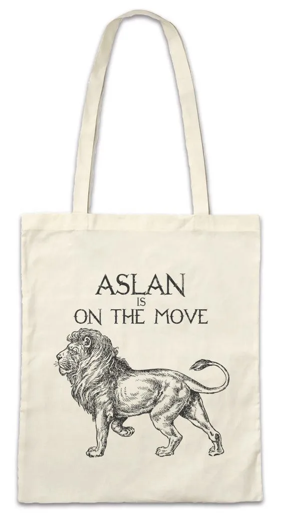 Urban Backwoods Beuteltasche Aslan Is On The Move Stofftasche Löwe Lion Chroniken Chronicles Lucy (1-tlg), Edmund Narnia Las Crónicas