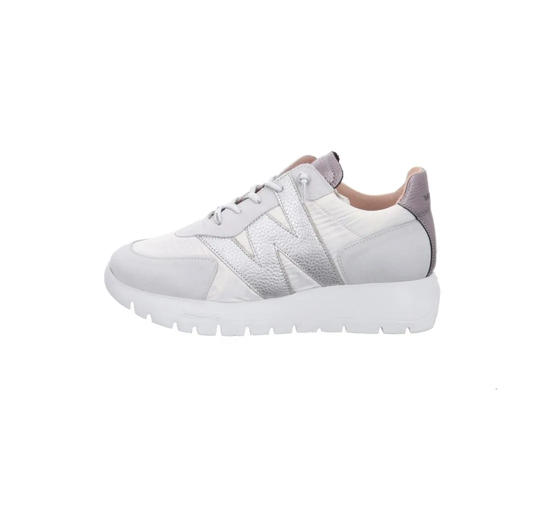 WONDERS Sneaker