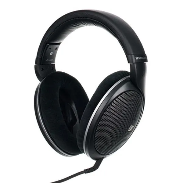 HD 550