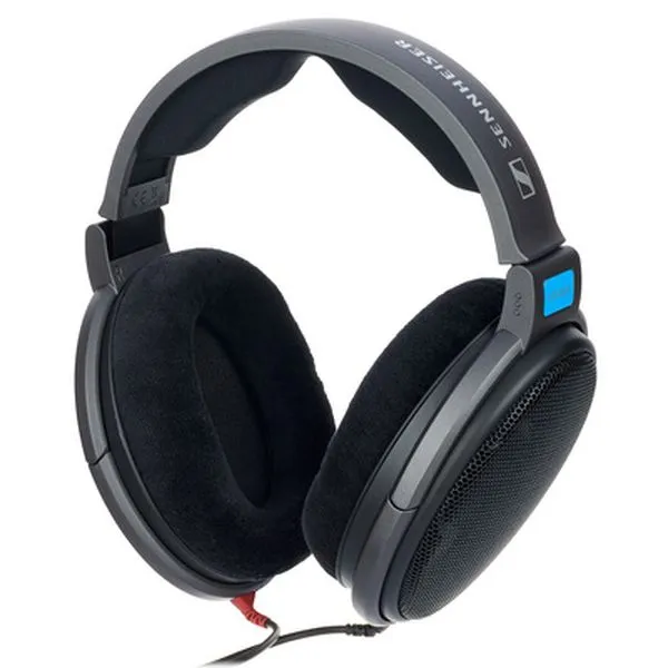HD 600