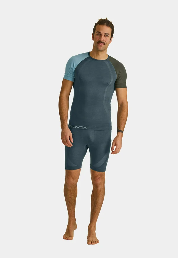 120 COMP LIGHT - Base layer - dark arctic grey