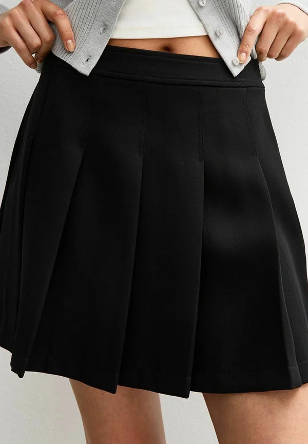 A-line skirt - black