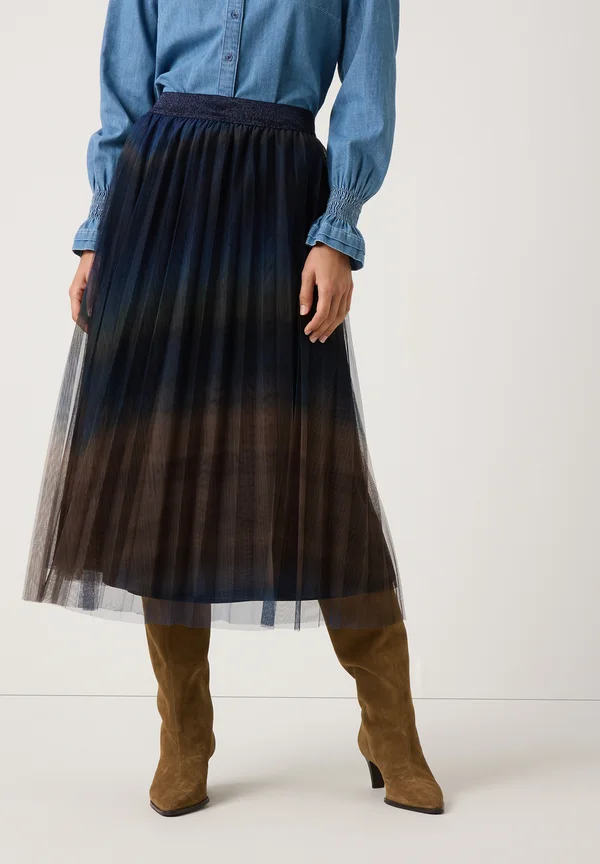 A-line skirt - fine gradient print