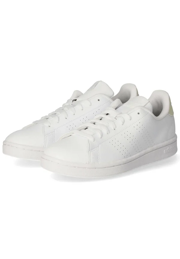 ADANTAGE - Training shoe - weiß