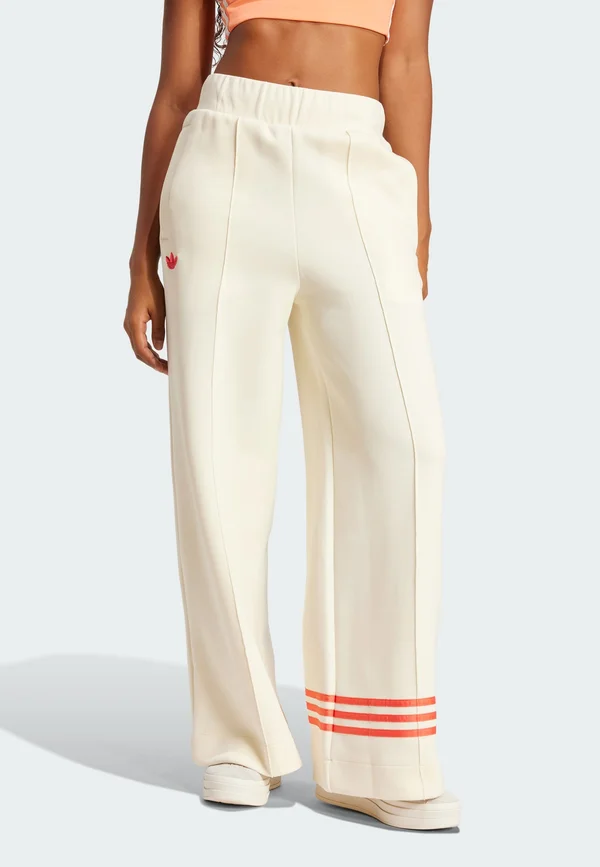 ADICOLOR NEUCLASSICS TRACK WIDE - Tracksuit bottoms - cream white   real coral