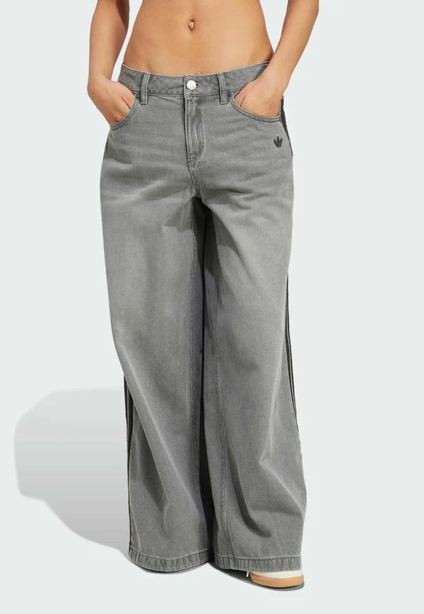 ADILENIUM - Flared Jeans - washed grey denim