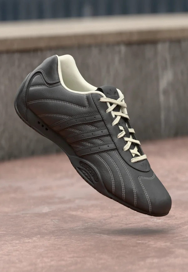 ADIRACER UNISEX - Trainers - core black/cream white