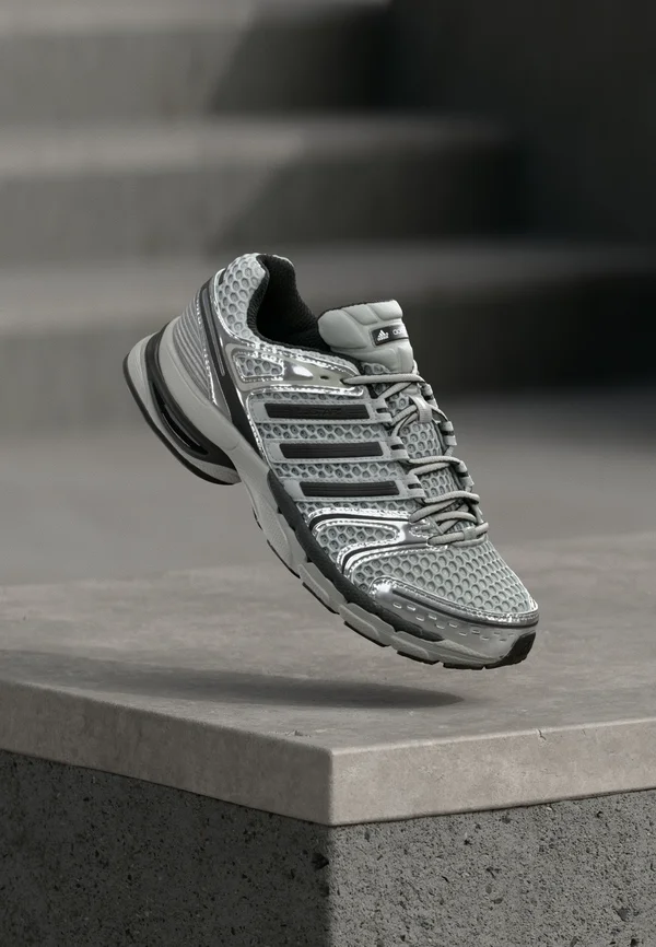 ADISTAR CONTROL 5 UNISEX - Trainers - grey two/core black/silver-coloured metallic
