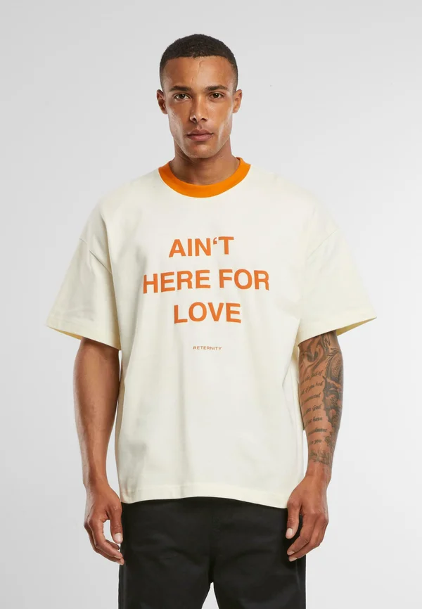 AINT HERE FOR LOVE - Print T-shirt - cream orange