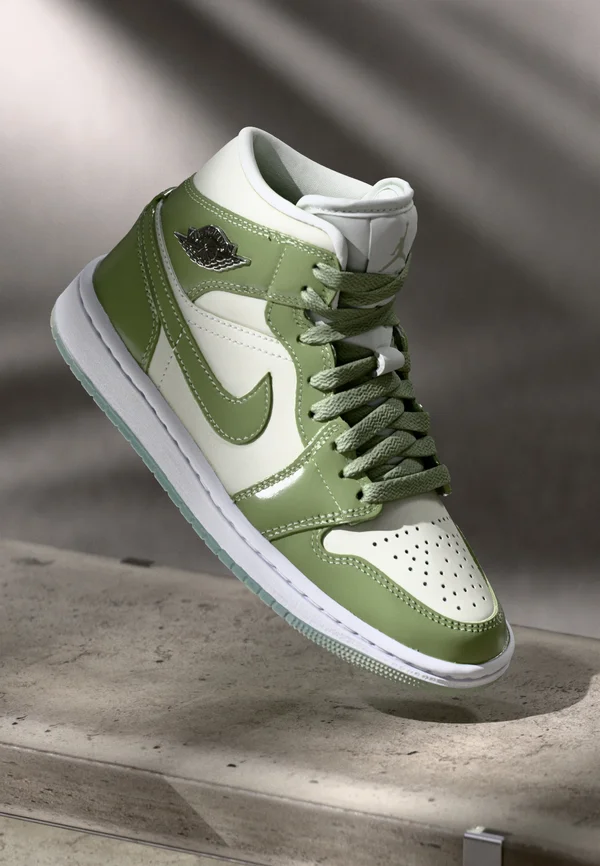 AIR JORDAN 1 MID SE - High-top trainers - sea glass/oil green/metallic silver
