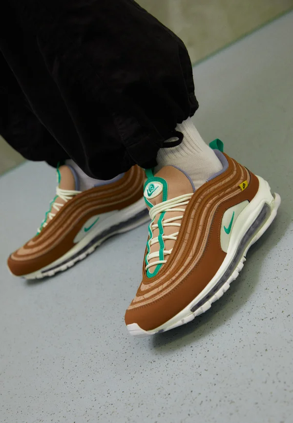 AIR MAX 97 SE - Trainers - hemp/stadium green/ale brown/white/sail/ashen slate