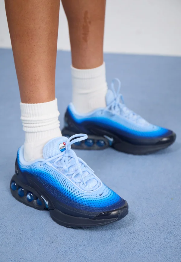 AIR MAX DN 1 - Trainers - blue void/psychic blue/dark obsidian/photo blue