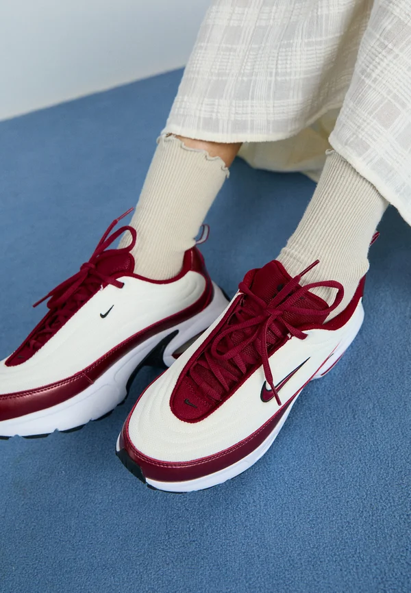 AIR MAX PORTAL SE - Trainers - team red/black/white/sail