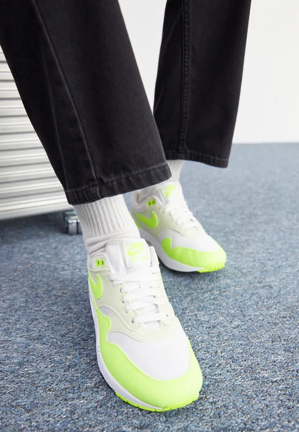 AIR MAX - Trainers - white/volt/sea glass/black