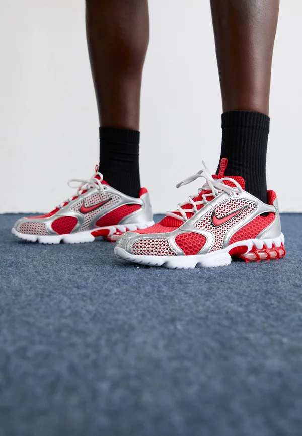 AIR ZOOM SPIRIDON CAGE 2 - Trainers - track red/white/metallic silver/black